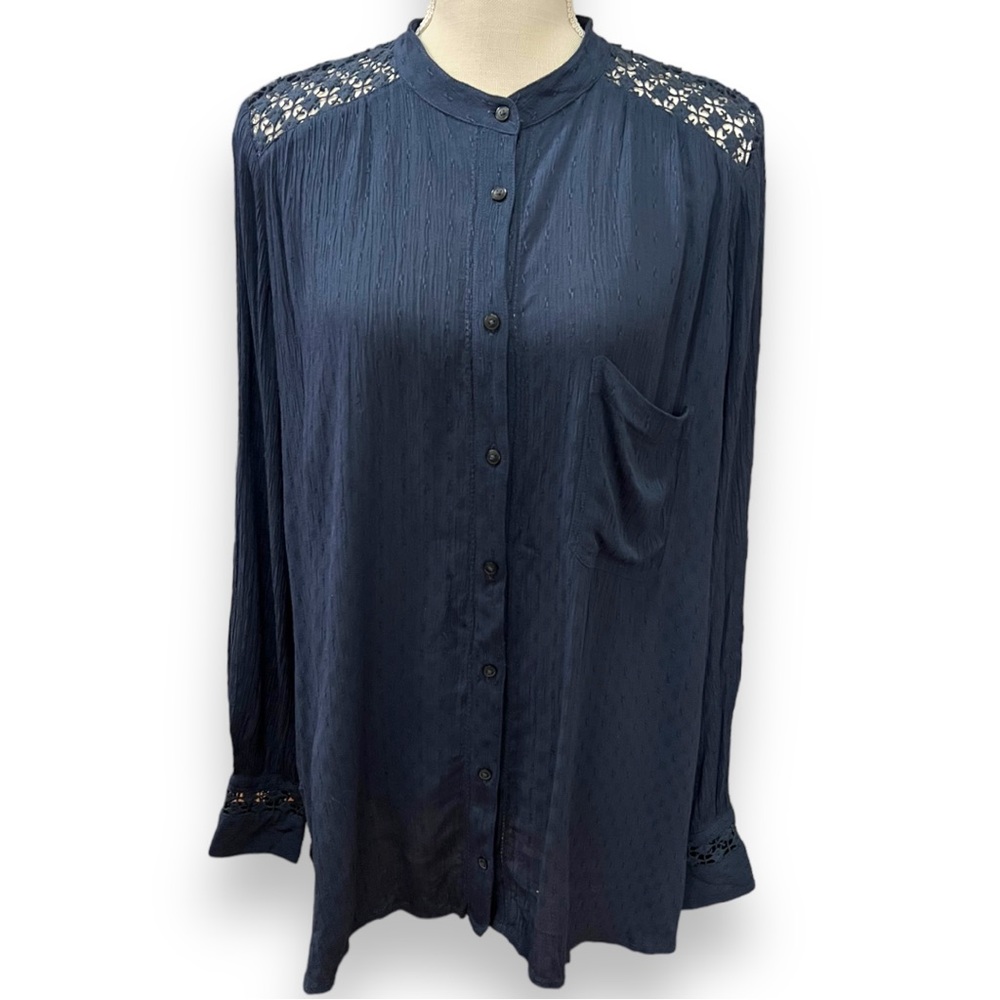 FREE PEOPLE Blue Lace Back Long Sleeve Button Front Top Blouse Size Large